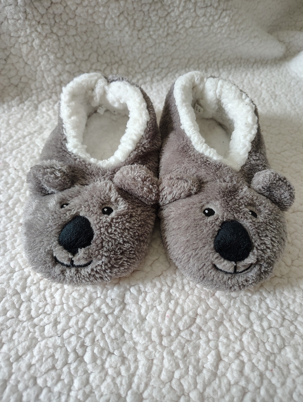 ☀️5/$25☀️ Snoozies! Cozy Size Small Koala Bear Slippers - Picture 2 of 9